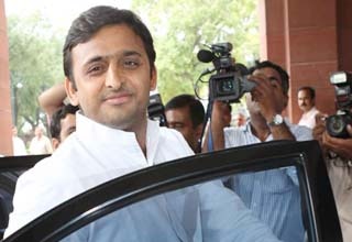 अखिलेश यादव