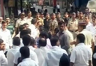 बाला साहेब ठाकरे