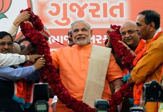 नरेंद्र मोदी