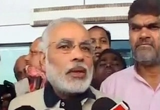 नरेंद्र मोदी