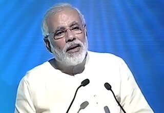 नरेंद्र मोदी