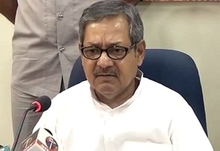 बिहार के शिक्षा मंत्री पी के शाही