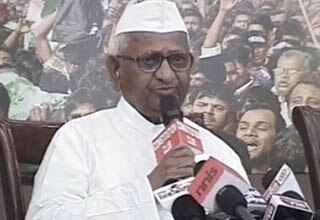 अन्ना हजारे