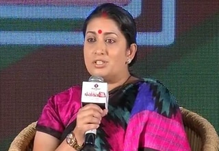 स्मृति ईरानी