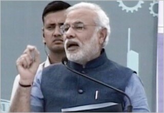 नरेंद्र मोदी