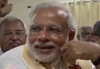 नरेंद्र मोदी