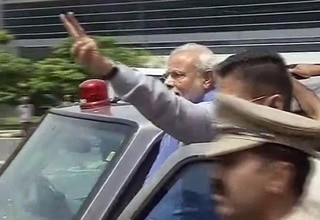 नरेंद्र मोदी