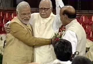 रो पड़े आडवाणी