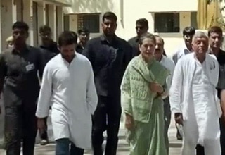 कांग्रेस अध्यक्ष सोनिया गांधी