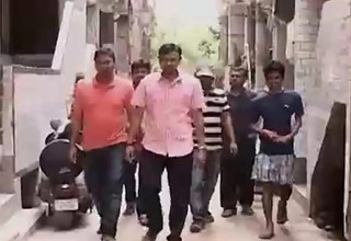 IAS परीक्षा की तैयारी के लिए देश भर से दिल्ली आते हैं लड़के