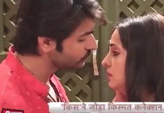 सास बहू और बेटियां: परवान चढ़ा पारो और रुद्र का प्यार