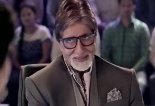 अमिताभ बच्‍चन