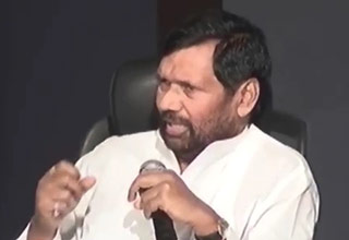 खाद्य आपूर्ति मंत्री, राम विलास पासवान