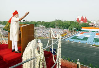 नरेंद्र मोदी