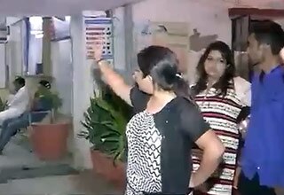 छेड़छाड़ के बाद बार में मचा बवाल