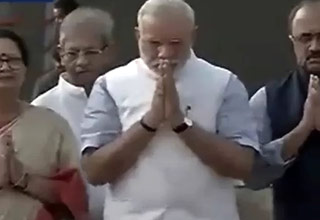 PM Narendra Modi visit Vijay Ghat