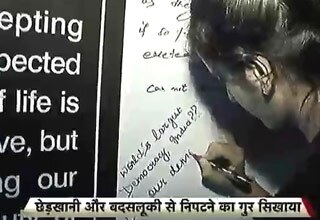 इस बार सरोजनी नगर की महिलाओं ने कहा आई एम शक्ति