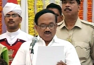 लक्ष्मीकांत पारसेकर