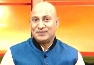 उदारता स्वभाव से जीवन में मिलेगी खुशी