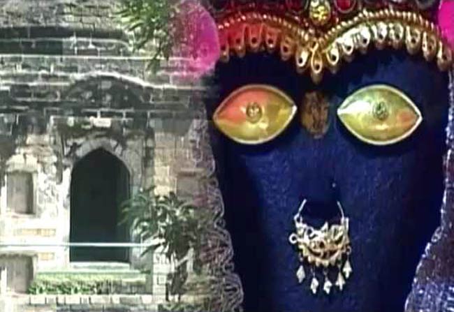 धर्म: मां बगलामुखी देती हैं सफलता का वरदान