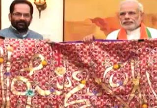 ख्वाजा के दर पर चढ़ी मोदी की भेजी गई चादर