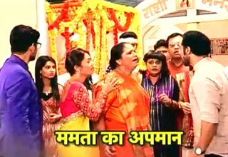 सास बहू और बेटियां; अहम ने किया कोकी का अपमान