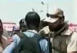 कराची में बस पर आतंकी हमला से 47 लोगों की मौत