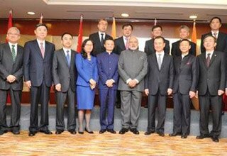 चाइनीज CEOs से मोदी ने कहा, कम मेक इंडिया