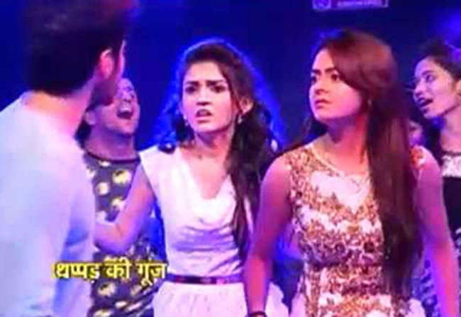 जब गोपी ने मारा मीरा के ब्वॉयफ्रेंड को थप्पड़