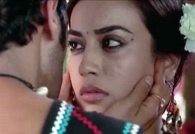 जब आहिल को मिला KISS के बदले थप्पड़