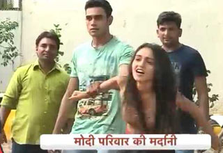 `जब मोदी परिवार की मर्दानियों ने की मनचलों की धुनाई