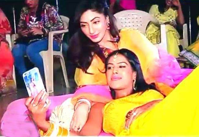 जब हल्दी में लगा टि्वस्ट का तड़का!