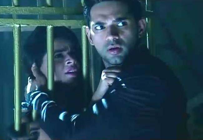 'थपकी' पिंजरे में बंद क्यों है?