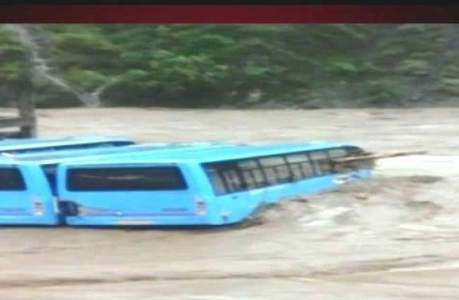 मंडी में फटा बादल