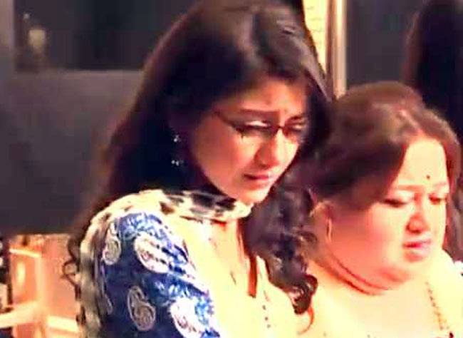 प्रज्ञा छोड़ चली अभि का घर!