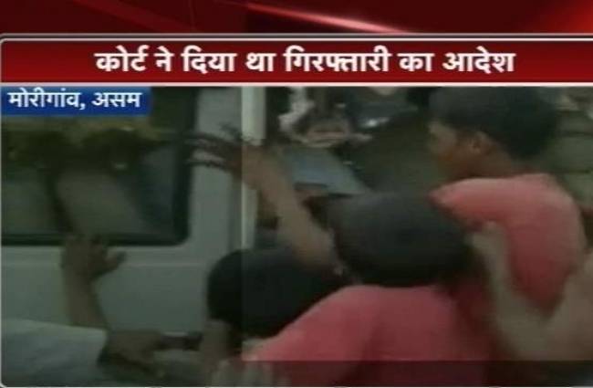 दरोगा की पिटाई