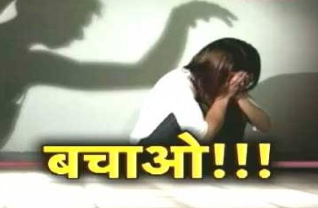 महीनों तक मां-बेटी का रेप करता रहा रईसजादा