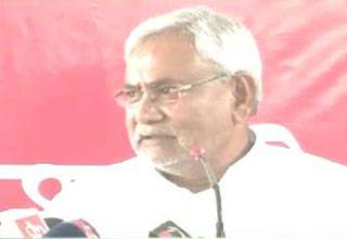 nitish kumar announces candidates of jdu rjd congress grand alliance for bihar polls