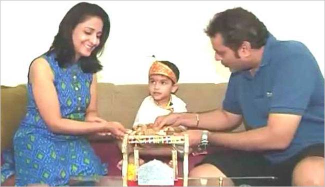 अक्षरा की मां की असली दुनिया