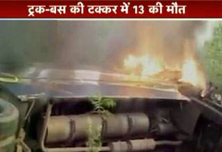 आंध्र प्रदेश में भीषण सड़क हादसे में 15 लोगों की मौत