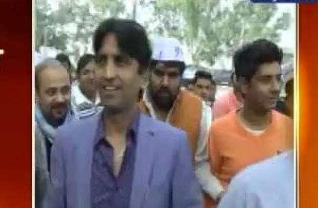 आम आदमी पार्टी नेता कुमार विश्वास