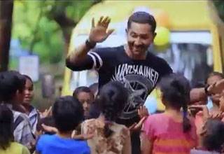 बाल दिवस पर बच्चों के साथ डांस गुरु टेेरेंस की मस्ती