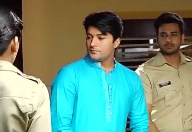 जब शक के दायरे में फंसे मजबूत रिश्ते....