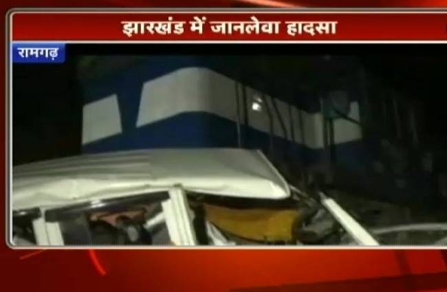 झारखंड में हुआ रेल हादसा, 13 लोगों की मौत