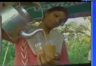 शर्म: कराटे चैंपियन को बेचनी पड़ रही है चाय