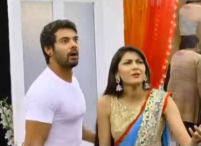 मियां-बीवी में कहीं प्यार तो कहीं तकरार!