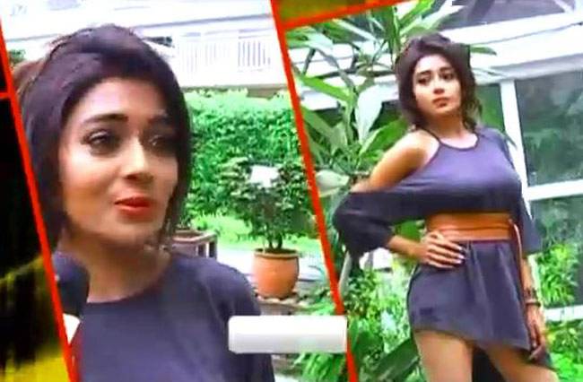 देखिए टीना की कातिलाना अदाएं....