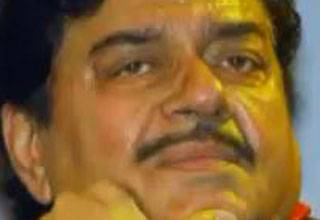 शत्रुघ्न सिन्हा ने केजरीवाल मामले पर अपनी ही पार्टी पर कसा तंज