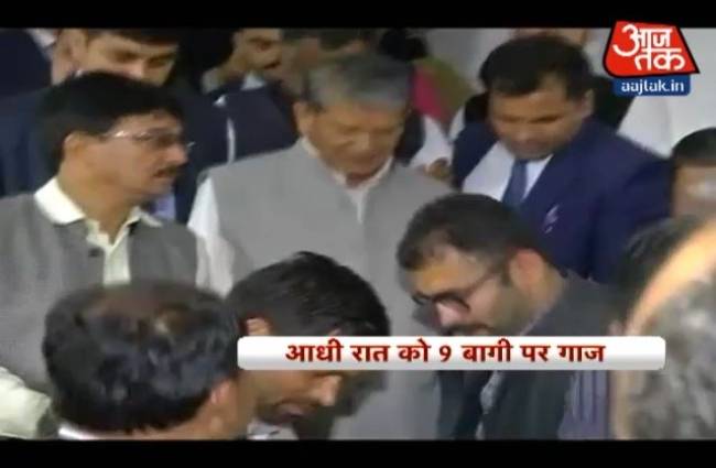 उत्तराखंड के 9 बागी विधायक अयोग्य घोषित