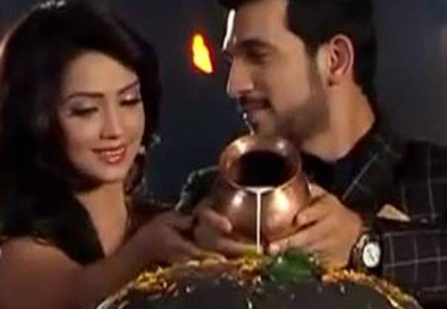 शेषा का सपना, रितिक बना अपना